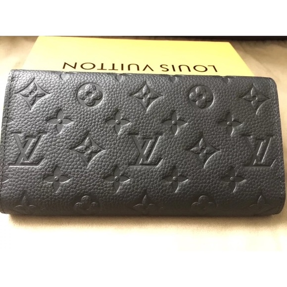 ❤️ MONOGRAM WALLET - Picture 2 of 8